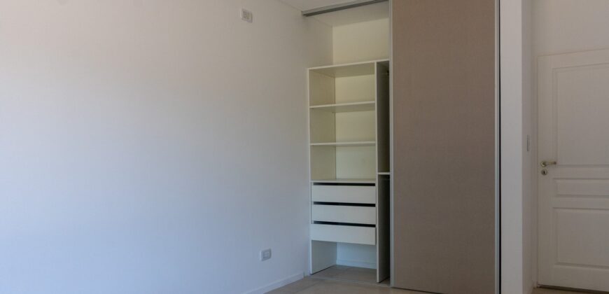 Casa A ESTRENAR en Sausalito – Pilar