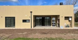Casa a estrenar en venta desarrollada en un lote interno de 1004m2
