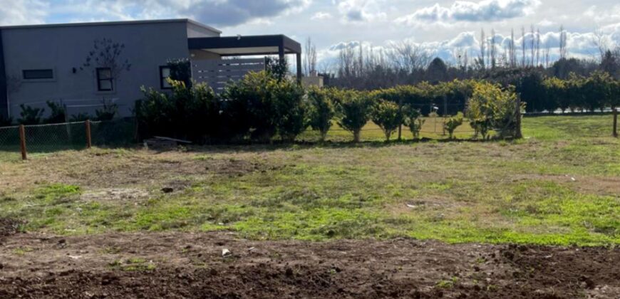 Casa a estrenar en venta desarrollada en un lote interno de 1004m2