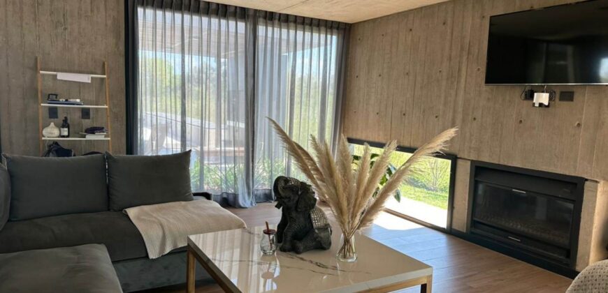 Casa de diseño en hormigón visto, realizado íntegramente en este material