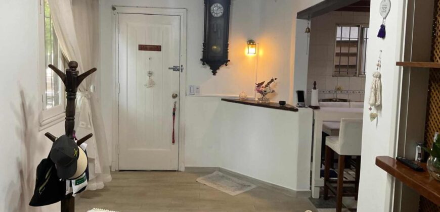 Venta hermosa casa 4 ambientes con garage, terraza y parrilla